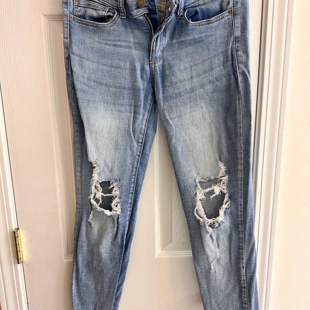 Stylish Light Blue Distressed Skinny Jeans